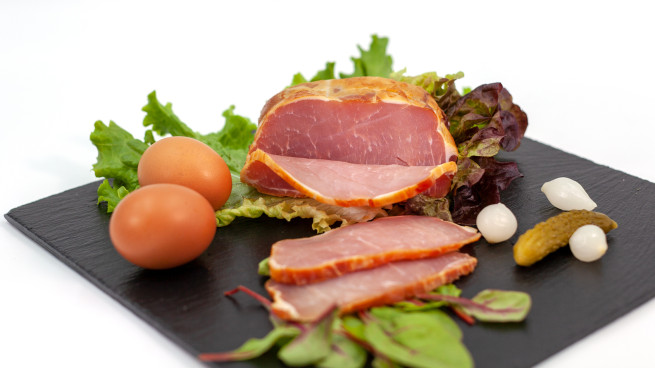 Bacon de porc fumé au bois de hêtre maison Tradition Sarthoise